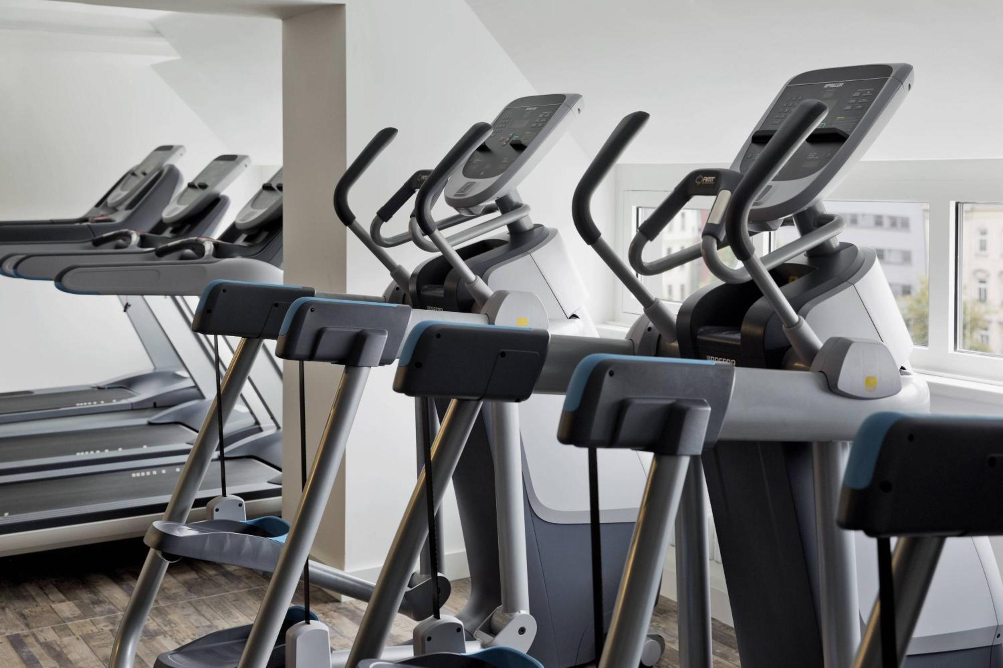 Renaissance Hotel 4*