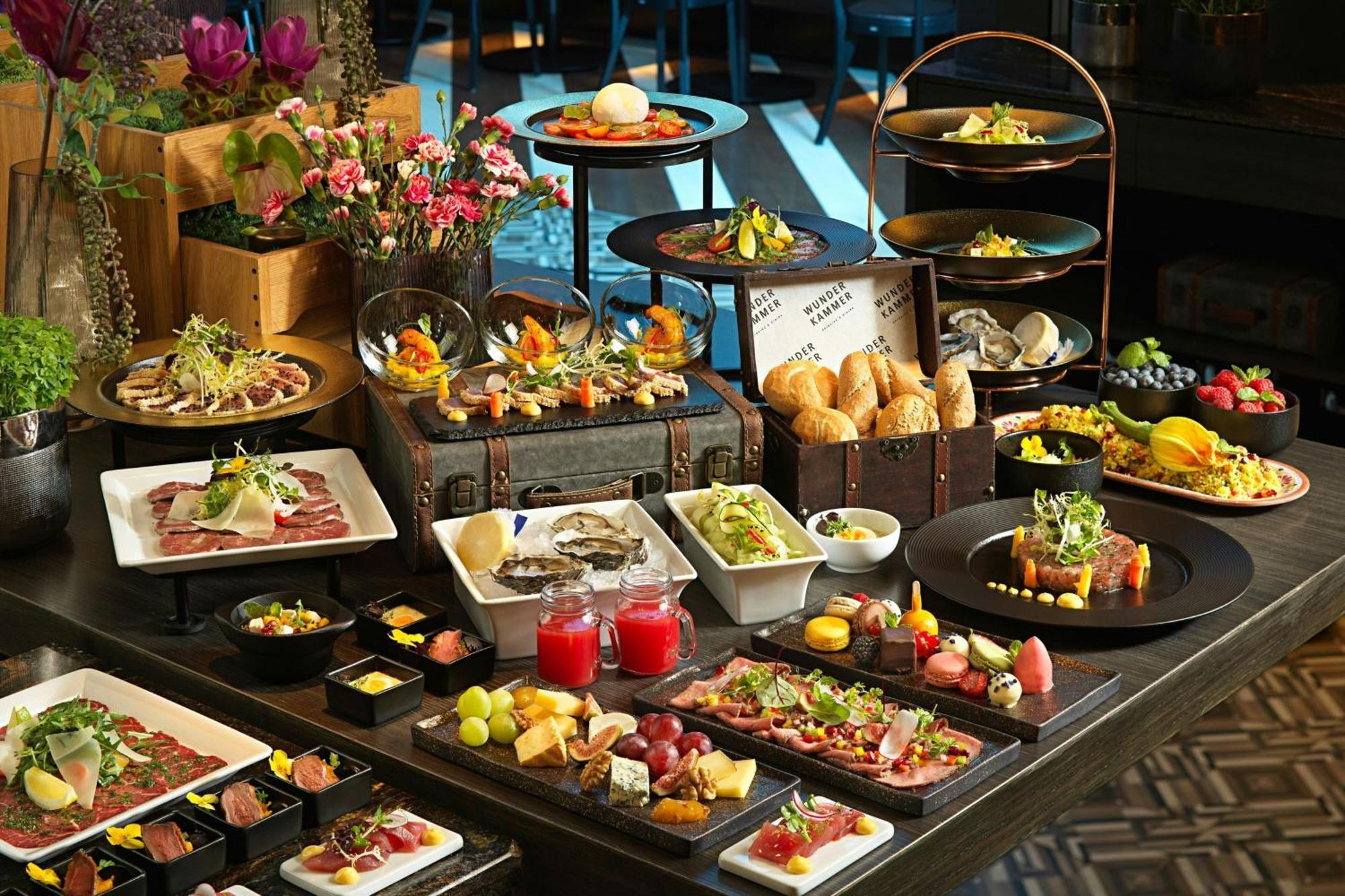 Renaissance Hotel 4*